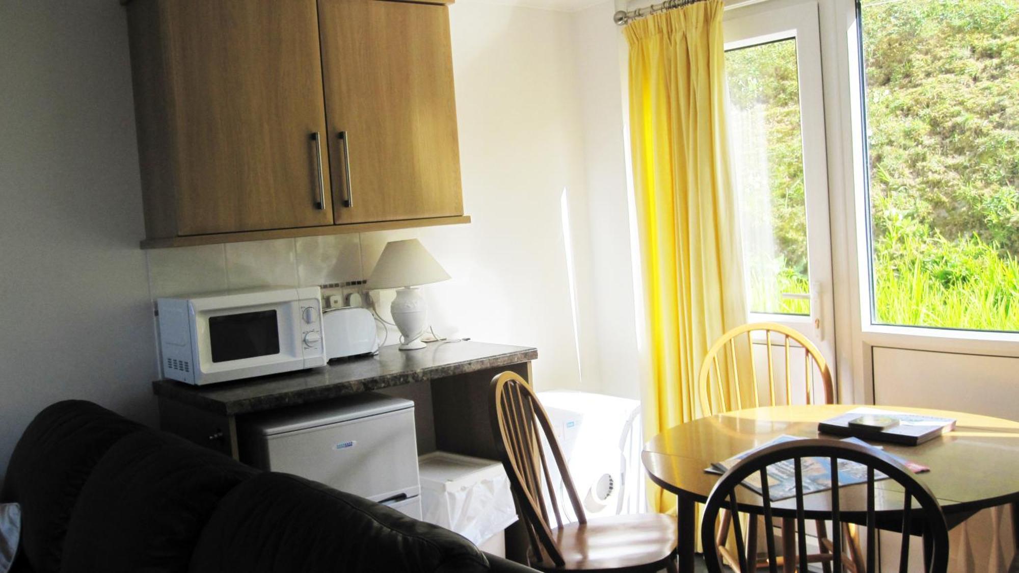Freshwater Bay Holiday Cottages Pembroke Phòng bức ảnh